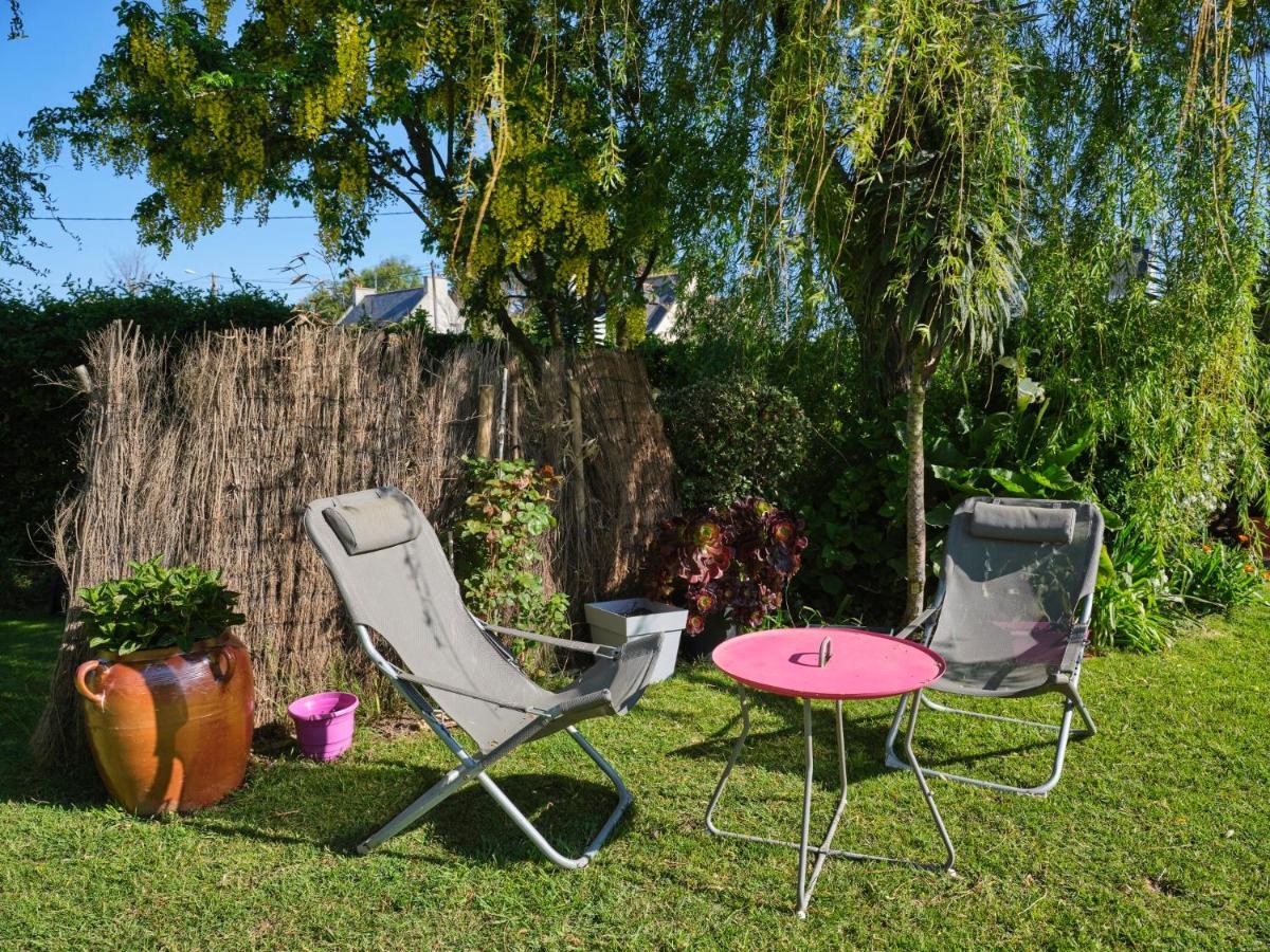 Couette-café Les Roses 3*